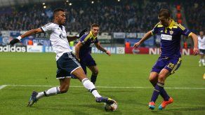 Schalke 04 gana y se clasifica para octavos de Champions