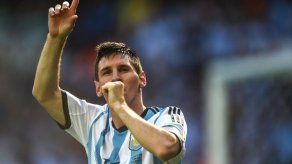 Messi cumple 27 años en plena caza de su Mundial con Argentina