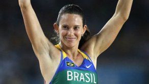 Mundial: Murer gana en pértiga