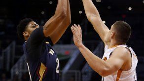 Davis lidera a Pelicans, en victoria sobre Suns