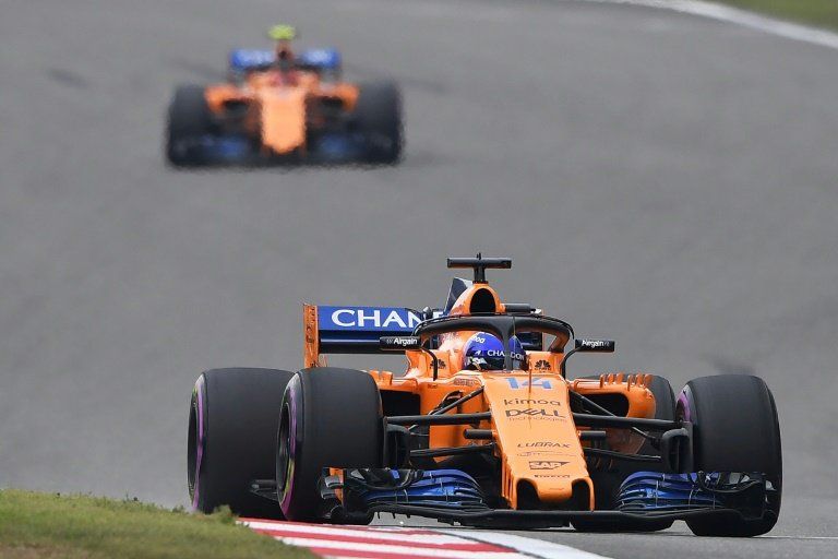 Pole para Vettel en China y alerta roja para Mercedes