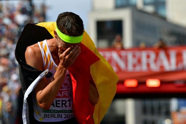 El belga Koen Naert y la bielorrusa Volha Mazuronak logran el oro europeo en maratón