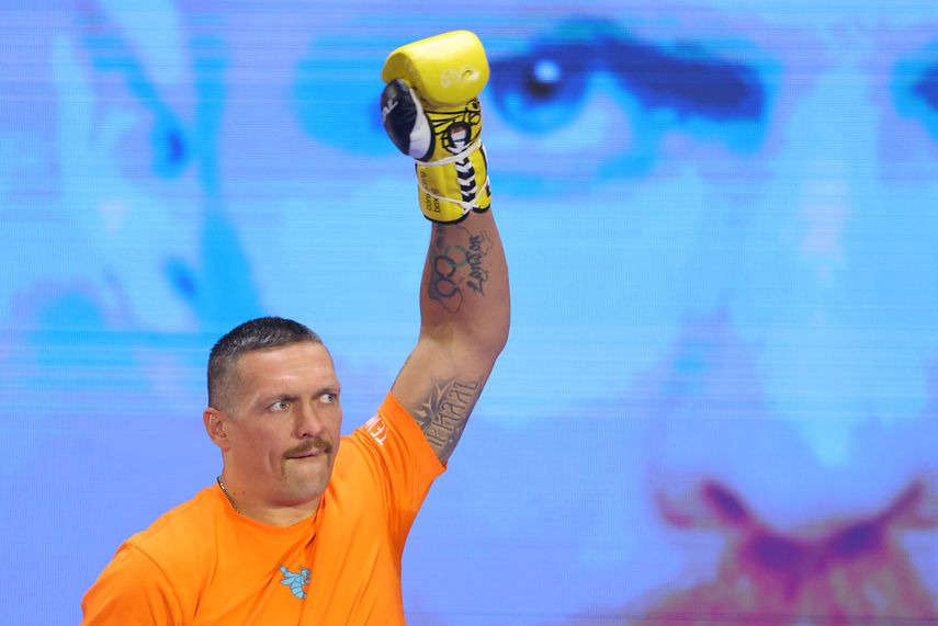 El ucraniano Oleksandr Usyk renunció al cinturón FIB de los pesos pesados