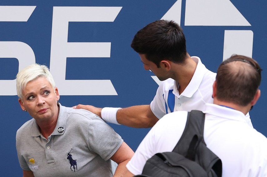 Djokovic pide disculpas por su descalificación del Abierto de EEUU