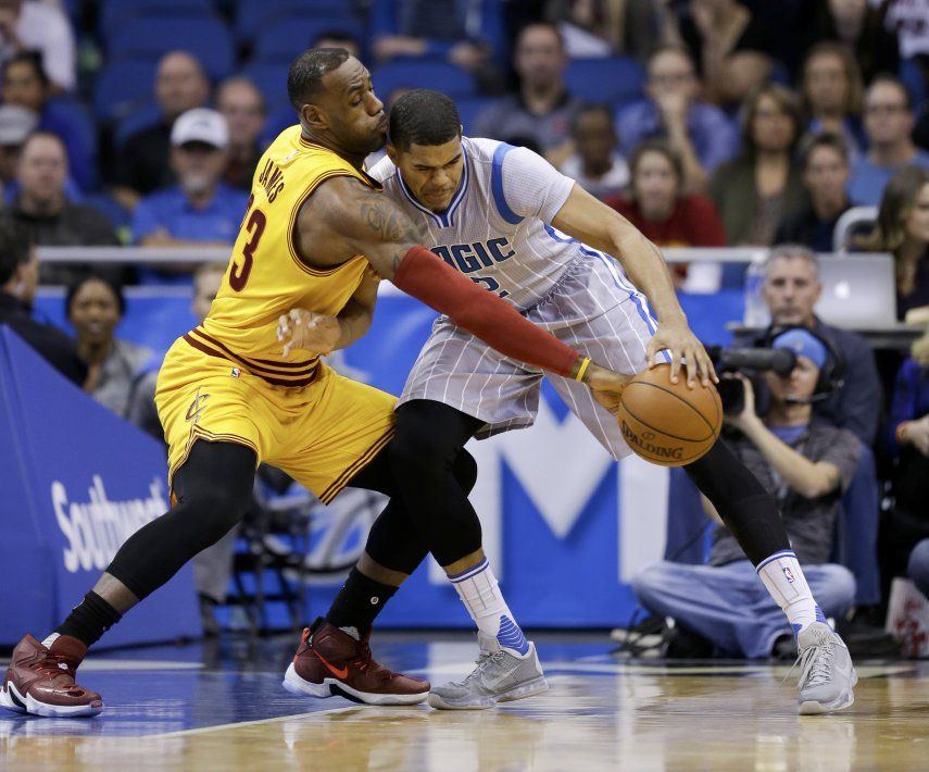 LeBron aporta 25 puntos en triunfo de Cavaliers ante Magic