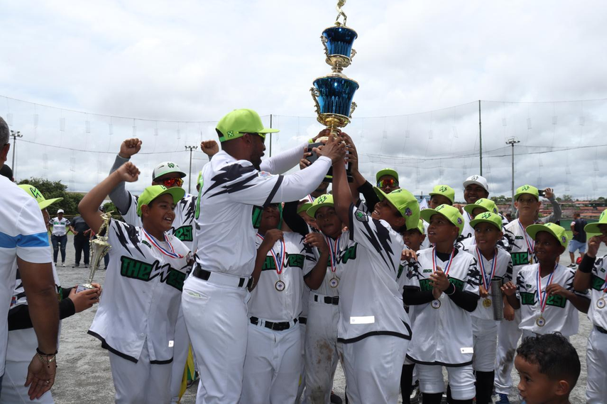 Nacional de Béisbol U10: Panamá Oeste se corona campeón