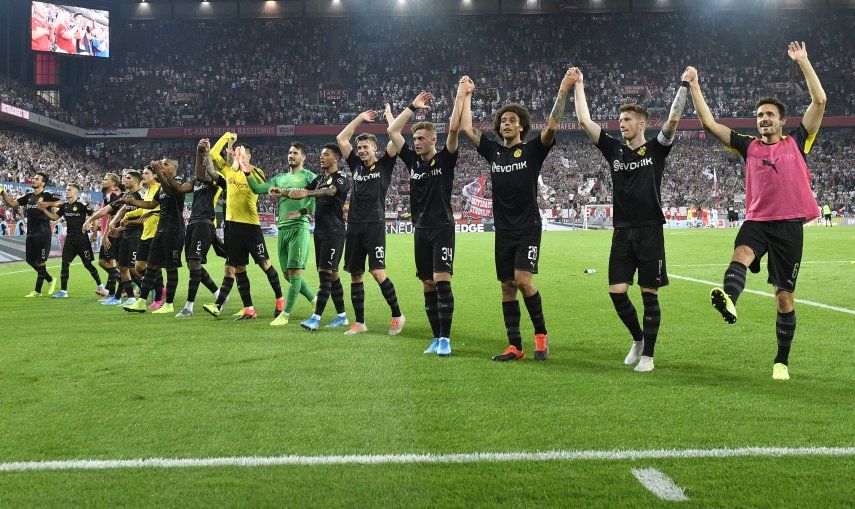 Dortmund y fanático del Burnley ganan premio de la UEFA