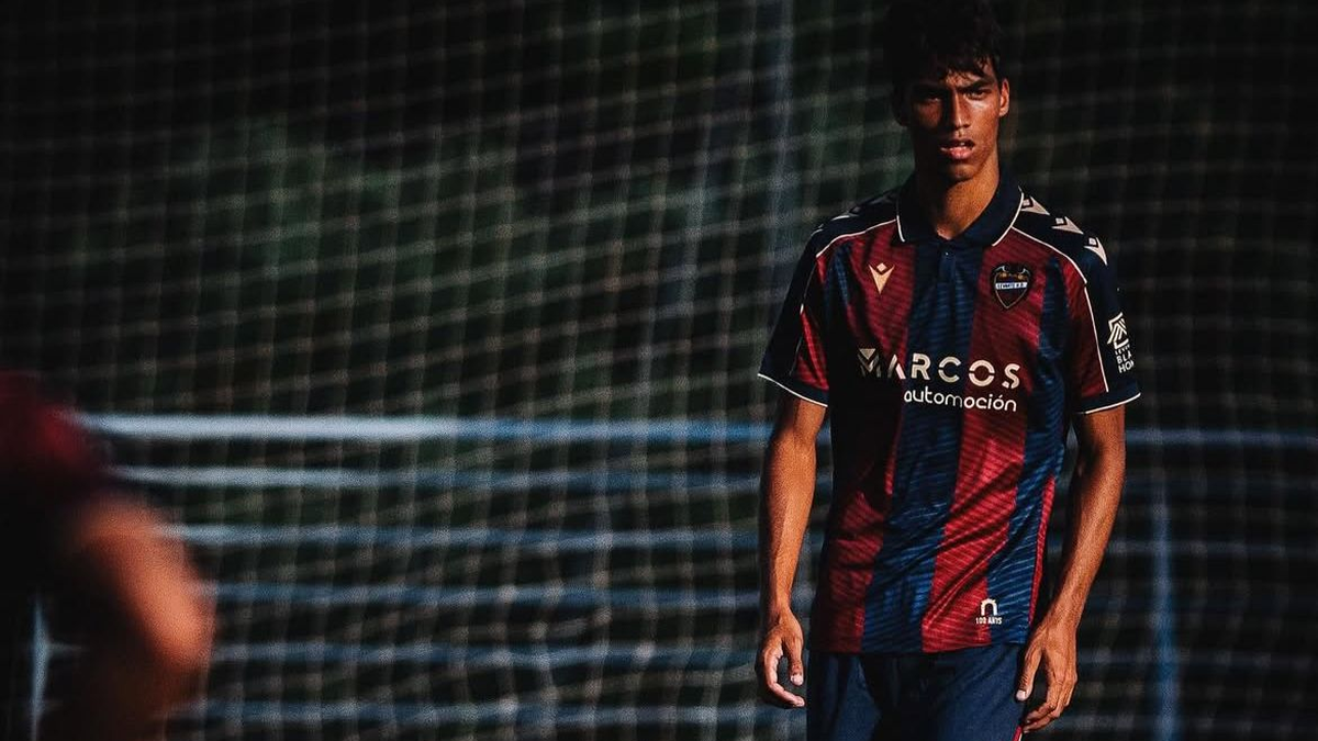 Martín Krug fue inscrito en el primer equipo del Levante