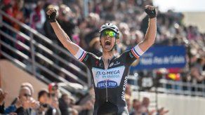 El holandés Niki Terpstra gana la París-Roubaix