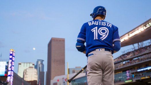 José Bautista debuta como 3B con los Bravos