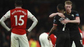 City golea al Arsenal; Tottenham vive resurgimiento