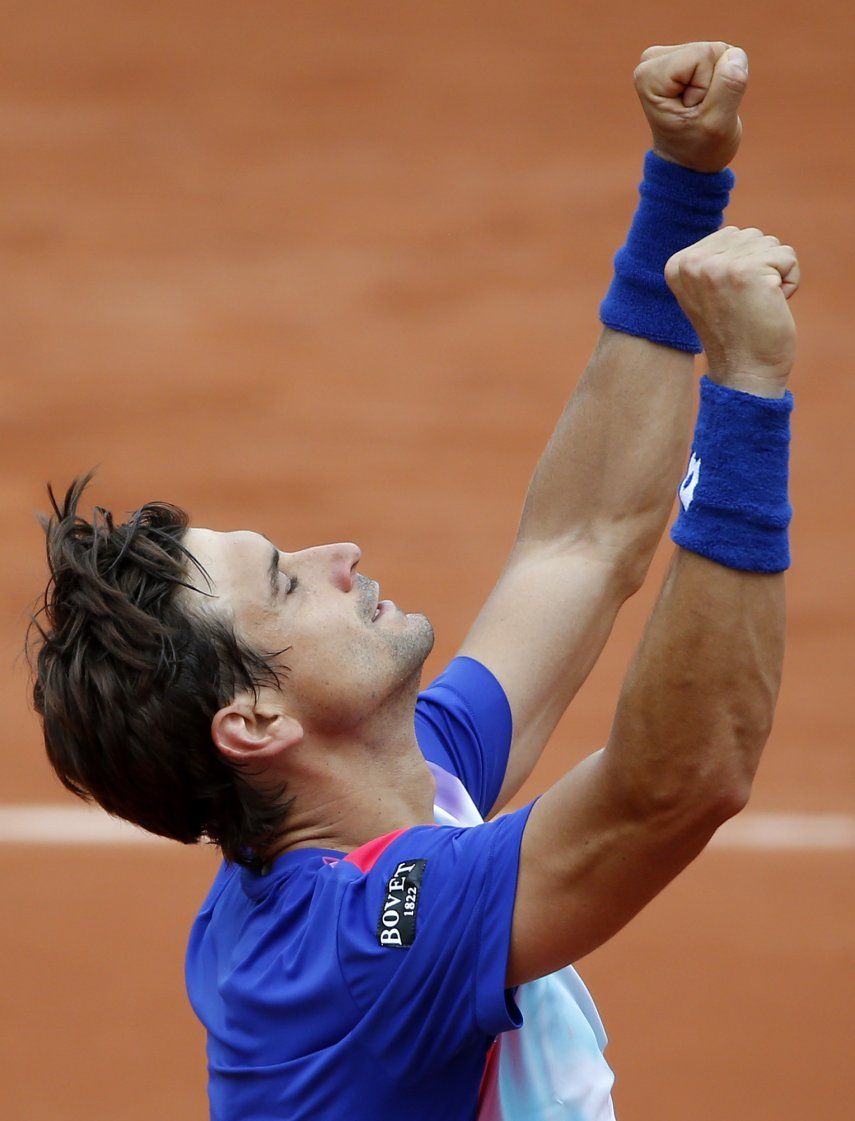 Francia: Ferrer y Kuznetsova avanzan