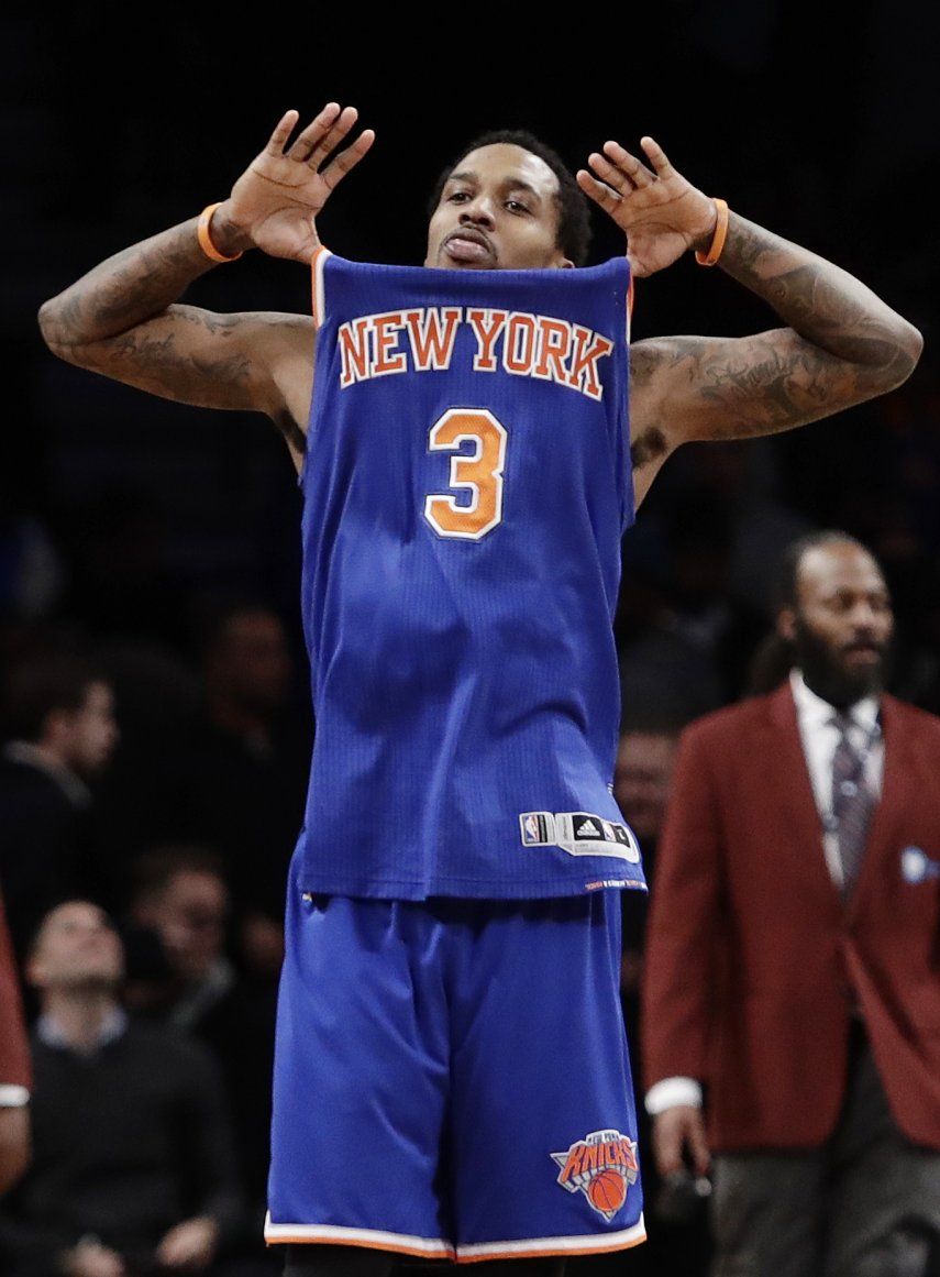 Knicks remontan y vencen a Nets