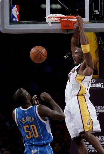 NBA: Lakers 104, Hornets 88; Kobe encesta 28