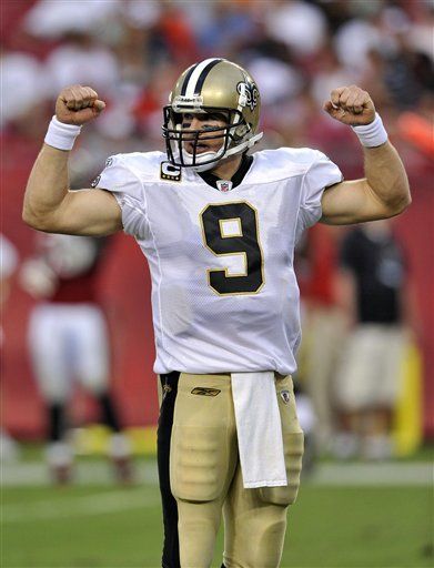 NFL: Saints 38, Buccaneers 7; Nueva Orleáns sigue invicto
