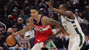 NBA: Los Bucks cambian a Khris Middleton a los Wizards por Kyle Kuzma