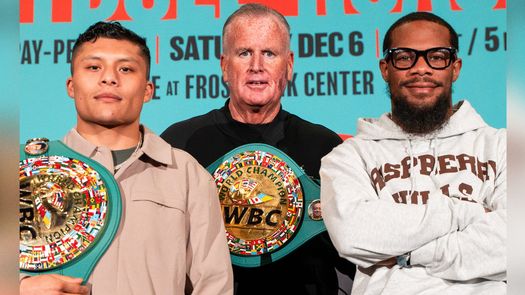 Isaac Cruz y Lamont Roach Jr cumplen en la báscula Isaac Cruz y Lamont Roach Jr cumplen en la báscula