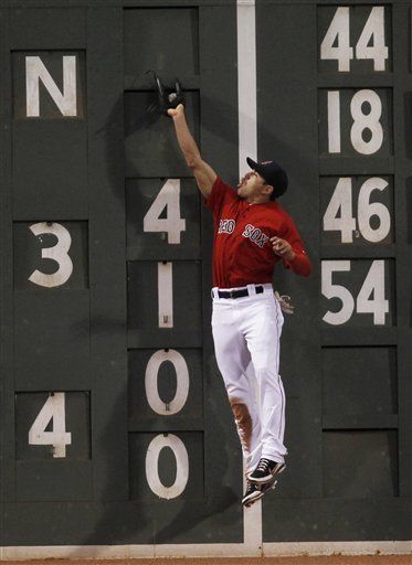 MLB: Medias Rojas 8, Atléticos 6; Crawford empuja 2 con sencillo