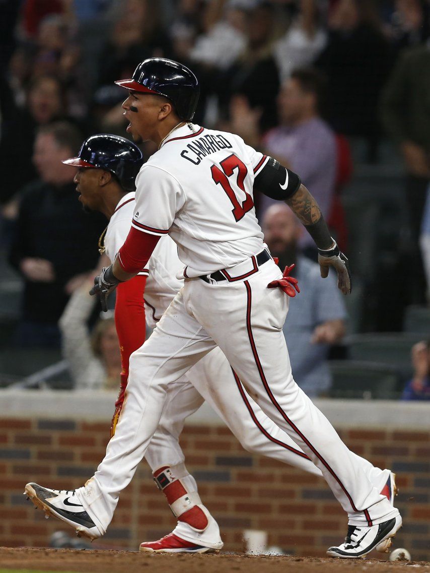Johan Camargo pegó su primer cuadrangular de la temporada