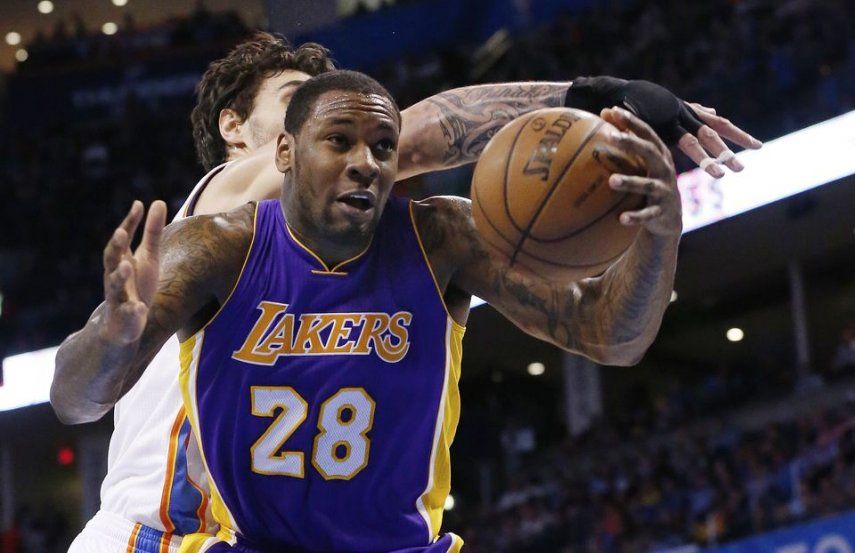 Con 27 de Westbrook, el Thunder despacha a los Lakers