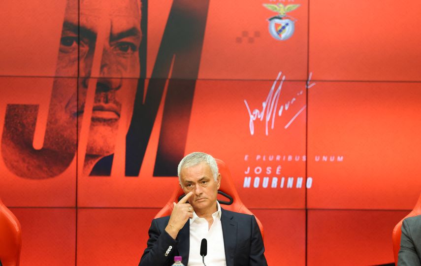 OFICIAL: José Mourinho es anunciado como nuevo DT del Benfica
