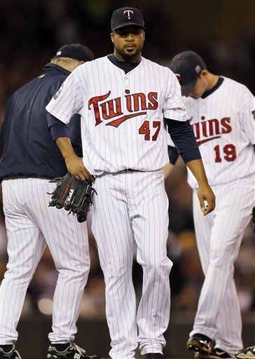 Mellizos pierden primero de la serie y Liriano se topa con pared