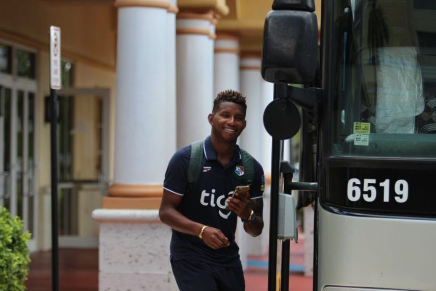 La selección de Panamá pone rumbo a Nueva Jersey