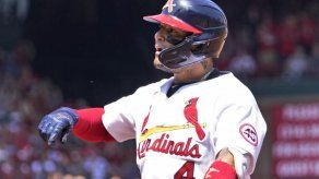 Yadier Molina jugará con los Cardenales hasta el 2022