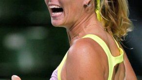 Sharapova y Jankovic avanzan a cuartos en Tokio