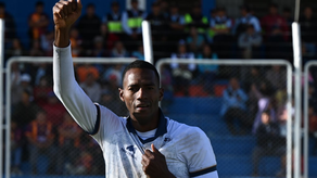 Abdiel Ayarza, el héroe en triunfo del Club Cienciano