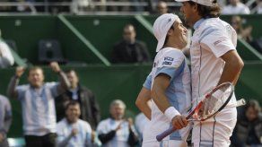 Davis: Argentina barre 3-0 a Kazajistán y es semifinalista
