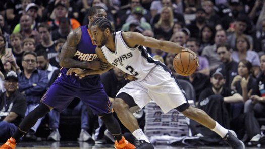 Duncan lleva a los Spurs a triunfo sobre Suns