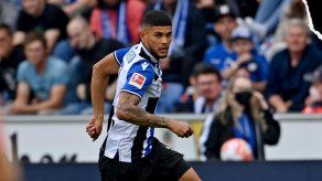 Andrés Andrade titular con Arminia Bielefeld ante el Borussia Dortmund
