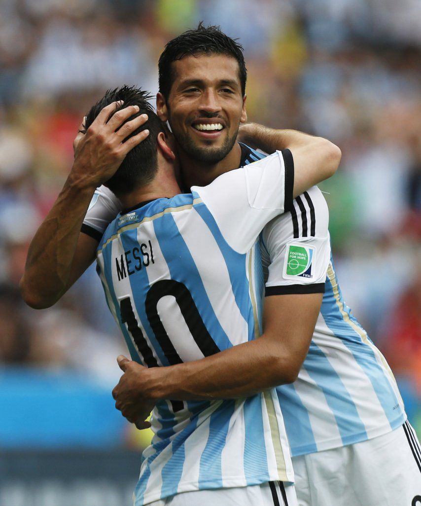 Zenit adquiere a defensor argentino Garay