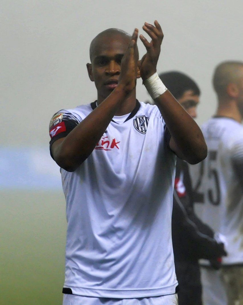 Brasileño Ze Eduardo da agónico empate al Cesena