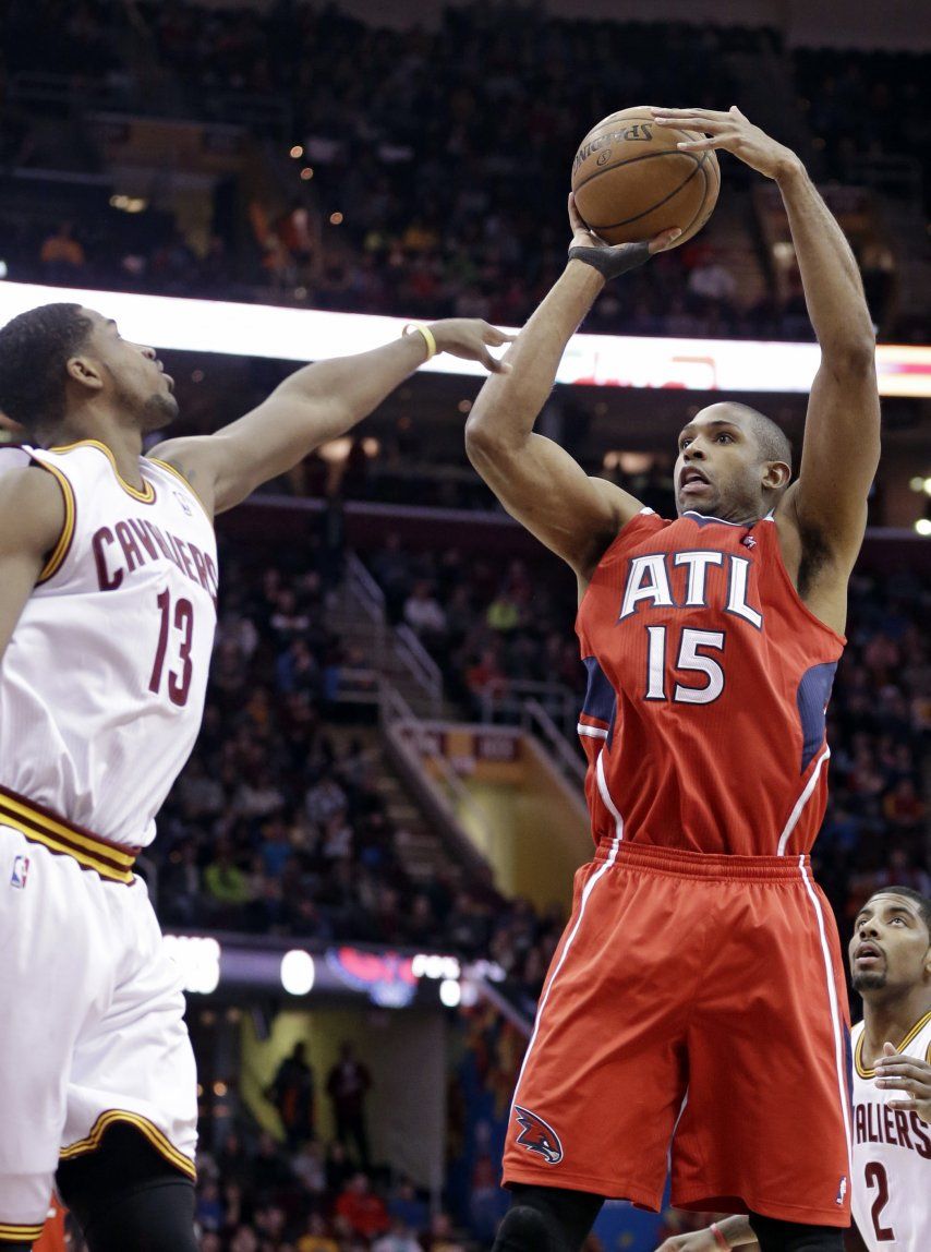 Teague define para los Hawks en 2do tiempo extra