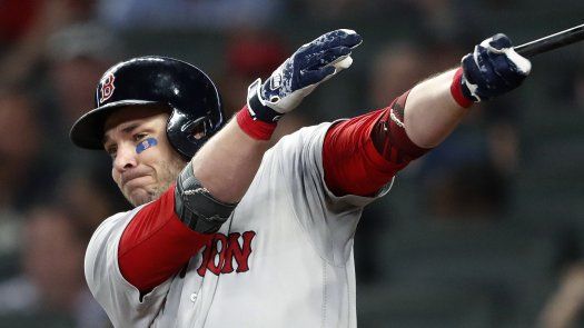 Pearce remolca 3; Medias Rojas vencen a Bravos