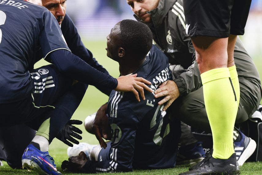 Ferland Mendy será baja con el Real Madrid por lesión