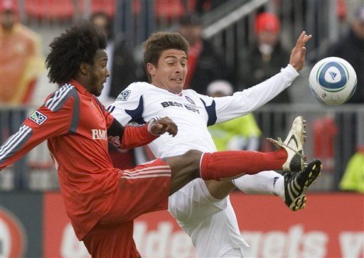 Saborí­o anota y Real Salt Lake golea 3-0 al Union