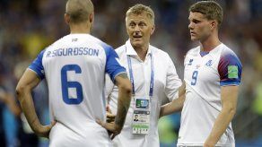 Renuncia técnico que clasificó a Islandia a su primer mundial