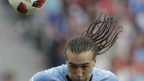 El volante uruguayo Diego Laxalt ficha con el Milan