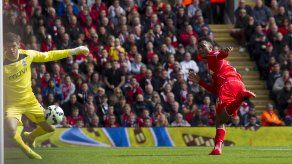 Liverpool gana a Southampton con gol de Sturridge