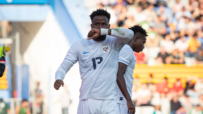 Selección de Panamá: Freddy Góndola salió lesionado en amistoso contra Catalunya