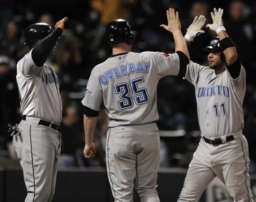 MLB: Azulejos 7, Medias Blancas 4, 12 innings; González decide