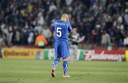 Mundial: Cannavaro deja la Azzurri en estado de caos