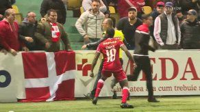 Armando Cooper sufre insultos racistas y escupitajos en Rumania durante un partido