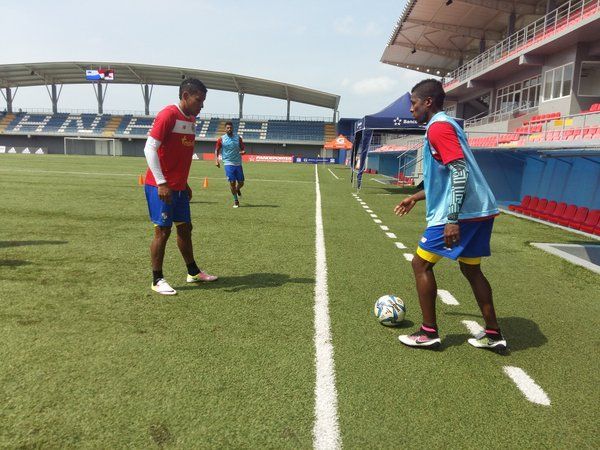 Eric Davis es baja por lesión para Copa América Centenario, Camargo lo reemplaza