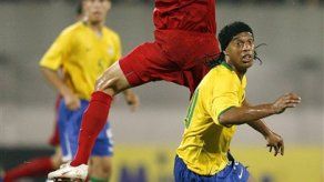 Brasil golea 3-0 a Singapur en amistoso