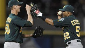 Rosales batea cuadrangular en 10ma por Atléticos