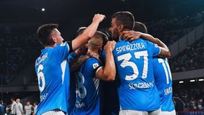 Napoli avanza a octavos de final de Copa Italia